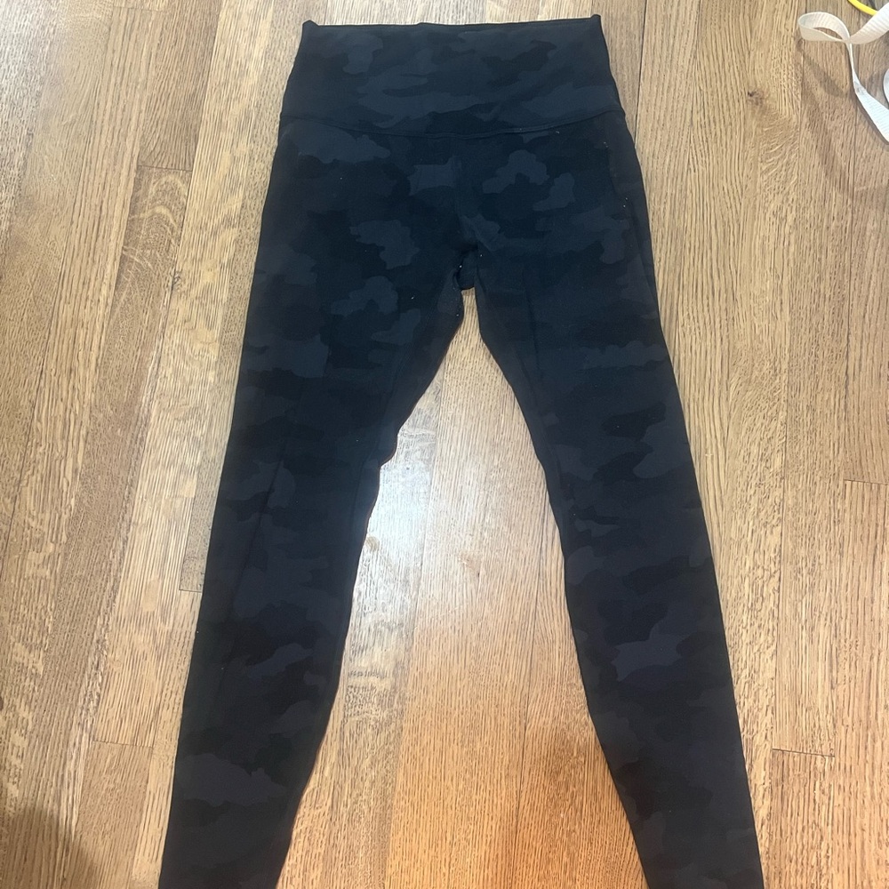 Lululemon Athletica Black Camo Leggings High Waist Stretch